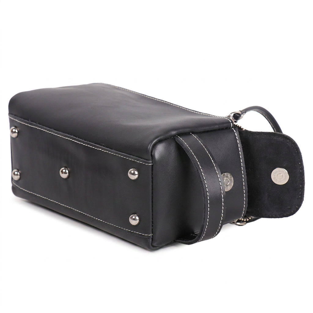 Harbor | Black Travel Toiletry Bag — view 5