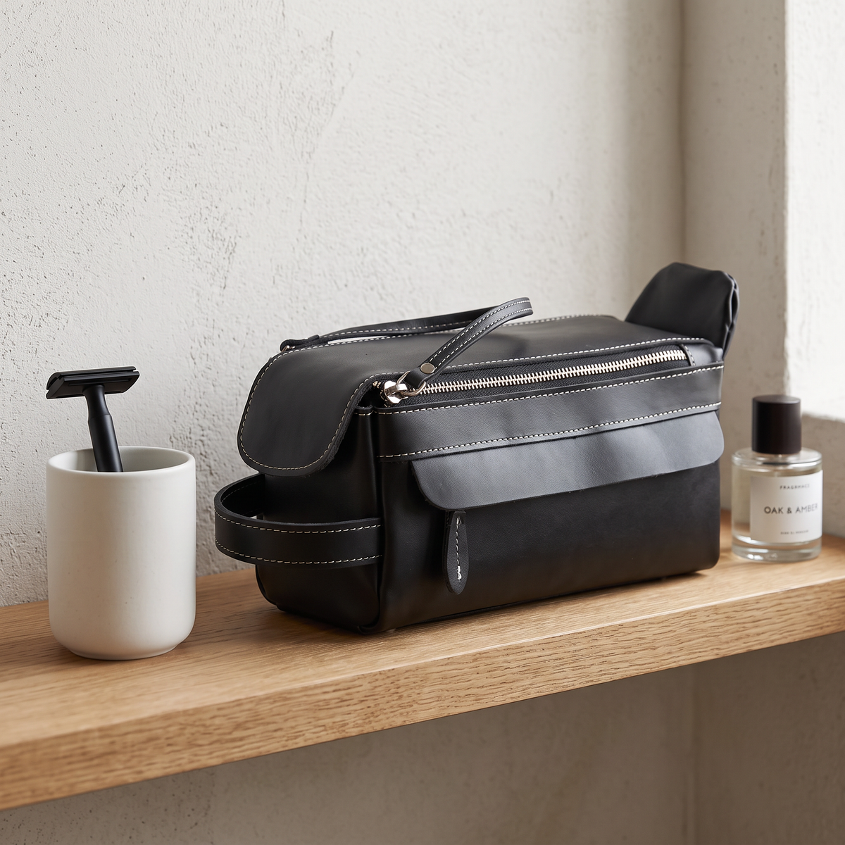 Harbor | Black Travel Toiletry Bag — view 11